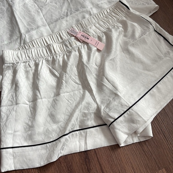 NEW Victoria Secret Sleep Set - Picture 2 of 6